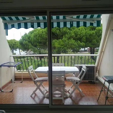 Climatisé Avec Piscine Et Parking Au Grau Du Roi - Fr-1-731-98 Le Grau-du-Roi