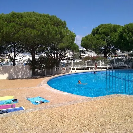Climatisé Avec Piscine Et Parking Au Grau Du Roi - Fr-1-731-98 * Le Grau-du-Roi